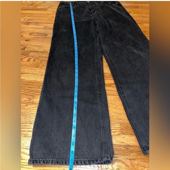 H&M Black Relaxed Fit Jeans with Straight Cut- Size 10 NWOT - Picture 5 of 9